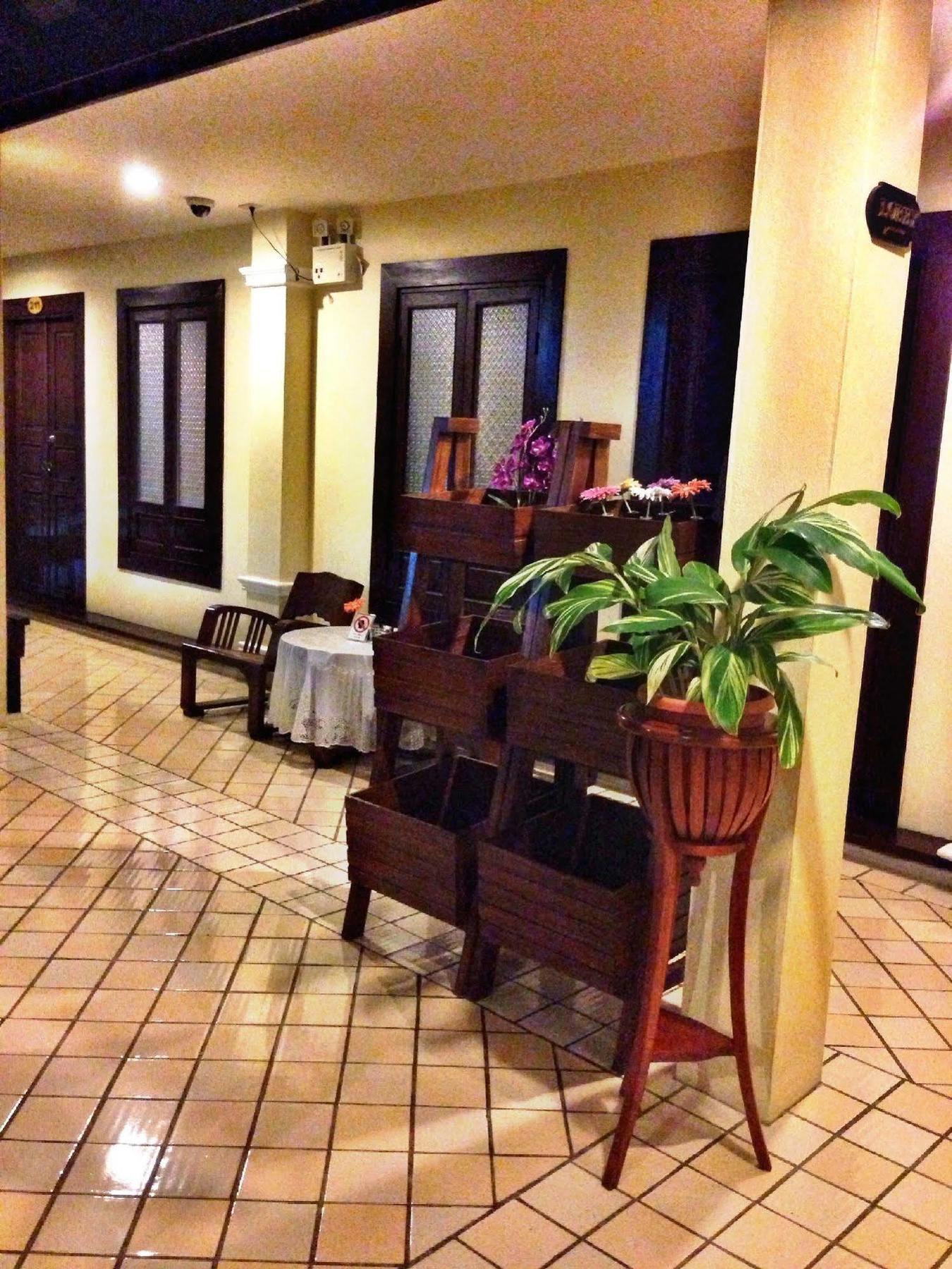 Na Thapae Hotel Chiang Mai Exterior foto